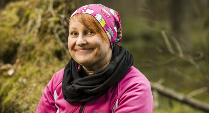 Iloitsen siitä, että voin auttaa muita, kertoo lähihoitajaksi opiskeleva Jaana.